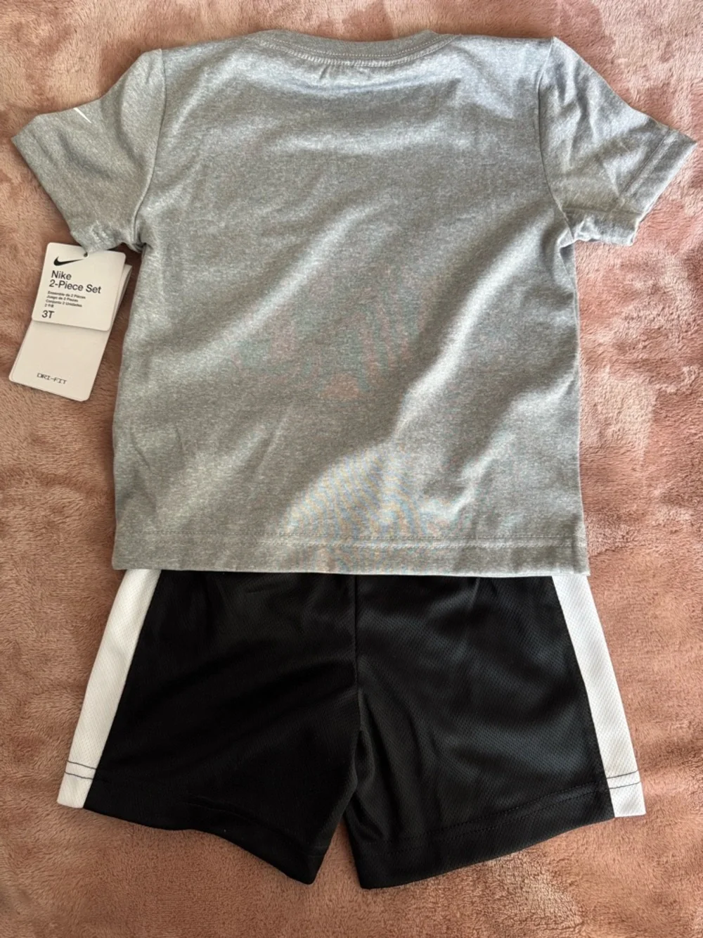 NWT BUNDLE OF 4 Nike Toddler Boys’ Two-Piece Shorts and T-Shirt Sets, Size 3T - Picture 6 of 13